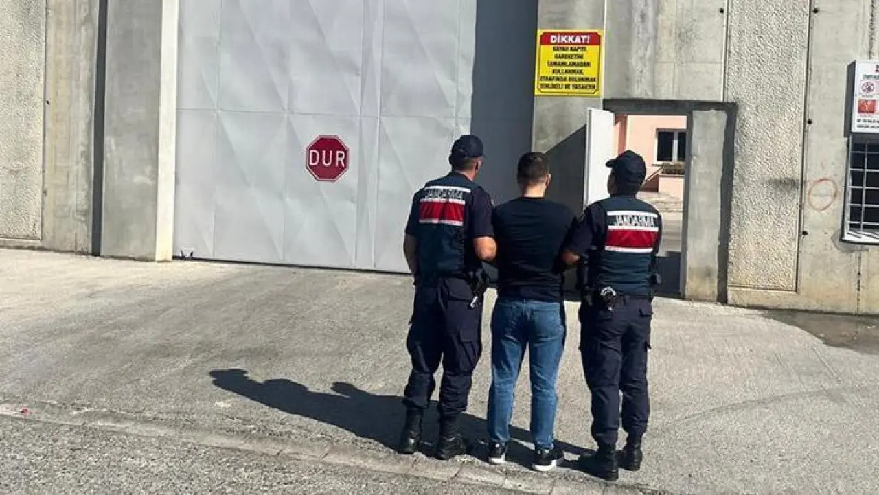 Sakarya'da 2 hükümlü ve 1 şüpheli, tutuklandı