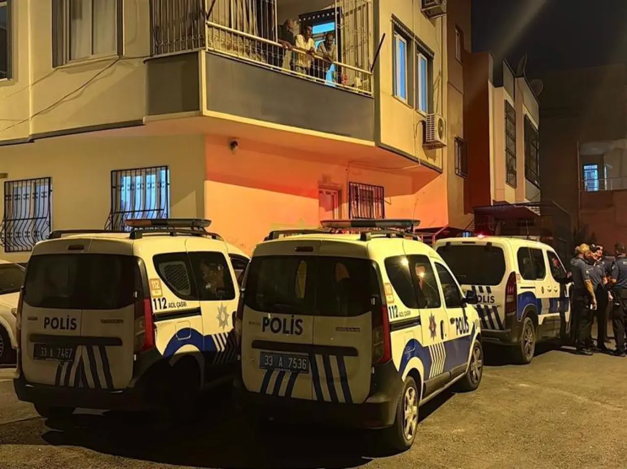 Evi cinler sardı diyerek 5 yaşındaki oğlunu öldürmüş