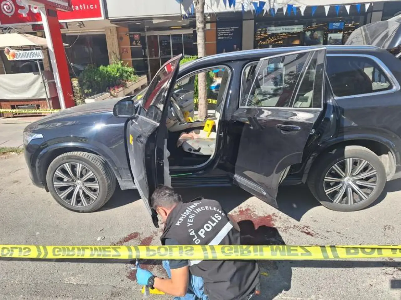 Şoförü tarafından tabancayla vurulan iş insanı yaralandı