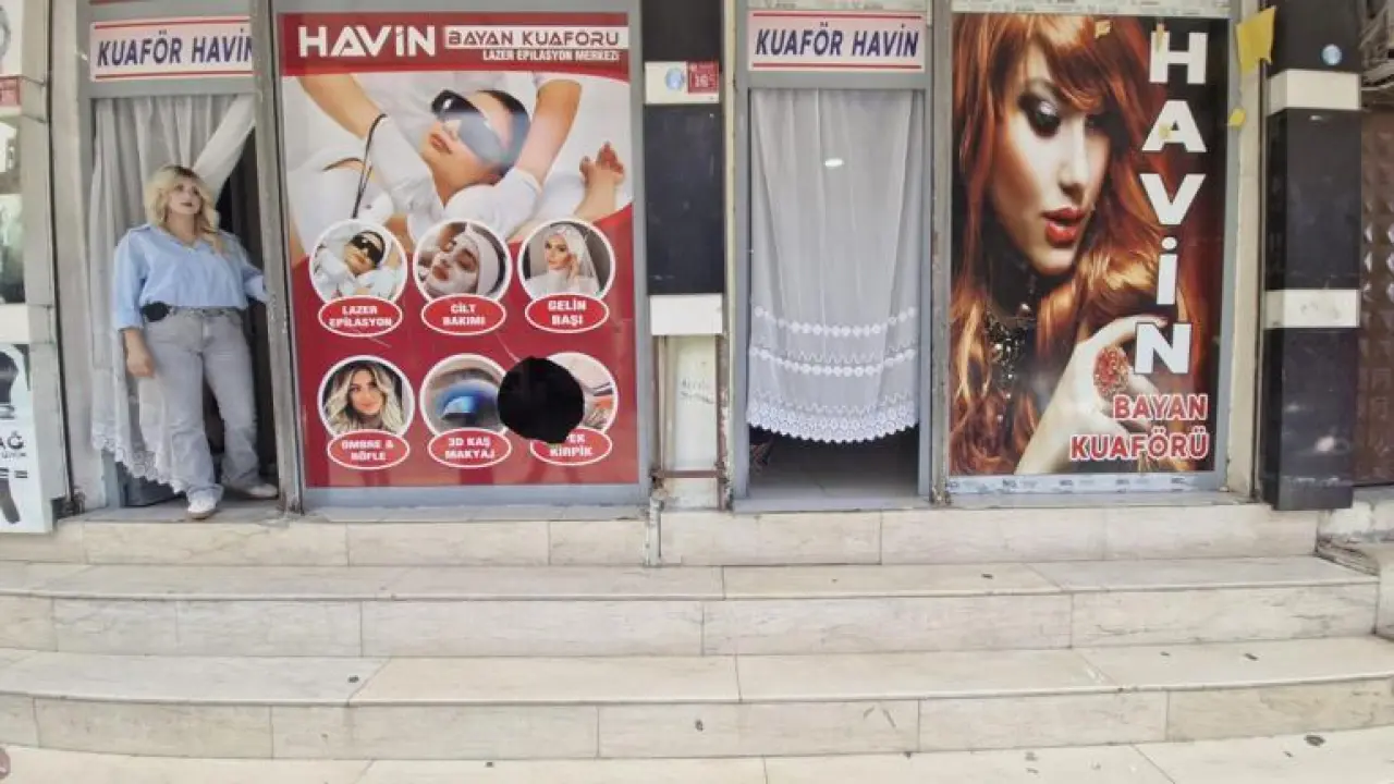Kadın kuaförüne sopalı saldırıda şüpheliler serbest kaldı: Bizi dışarıda görseler öldürecekler