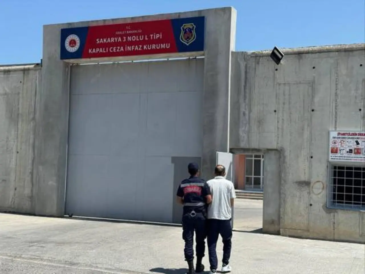 Sakaryada 2 hükümlü ve 1 şüpheli, tutuklandı