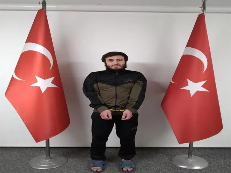 MİTten Suriyede operasyon; 10 DEAŞlı Türkiyeye getirildi
