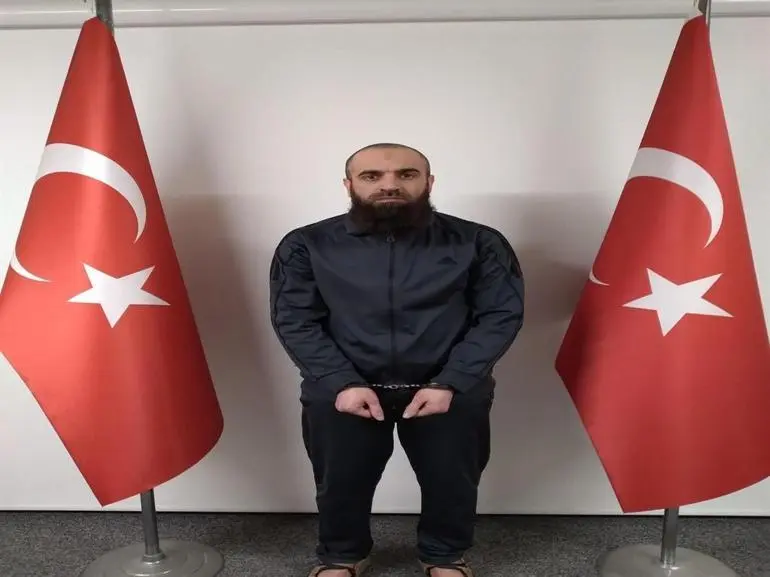 MİTten Suriyede operasyon; 10 DEAŞlı Türkiyeye getirildi