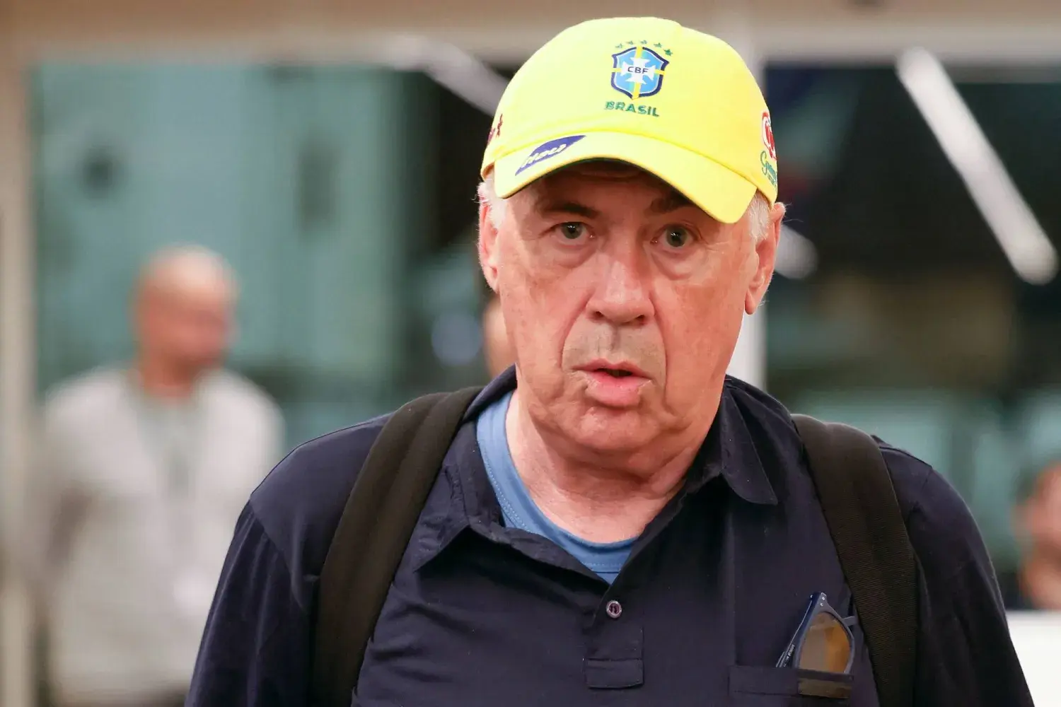 This handout picture released by the Brazilian Football Confederation (CBF) shows the new Brazilian football team head coach Carlos Ancelotti arriving at the Galeao International Airport in Rio de Janeiro, Brazil on May 25, 2025. (Photo by Rafael RIBEIRO / Brazilian Football Confederation (CBF) / AFP)
