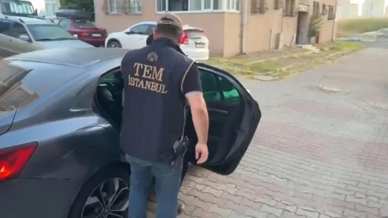 İstanbulda DEAŞ operasyonu: 13 gözaltı