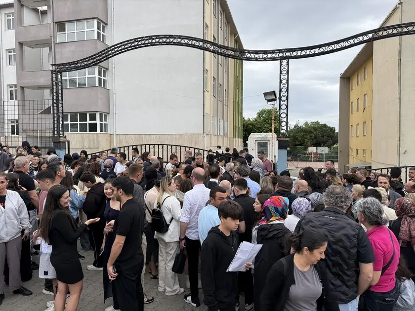 Tekirdağ'da LGS kapsamındaki merkezi sınav başladı