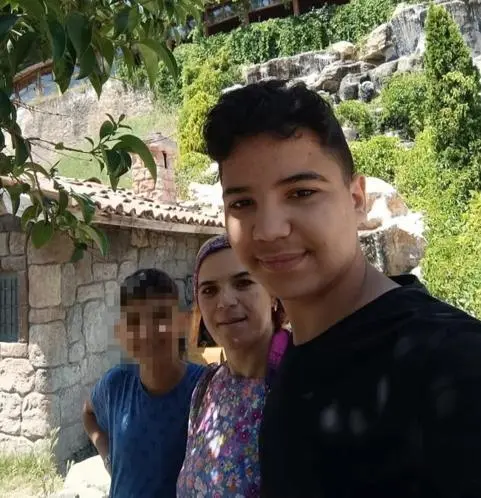 Arnavutköyde boşandığı eşi ve oğlunu tüfekle öldürüp intihar etti; cenazeler Adli Tıp Kurumundan alındı