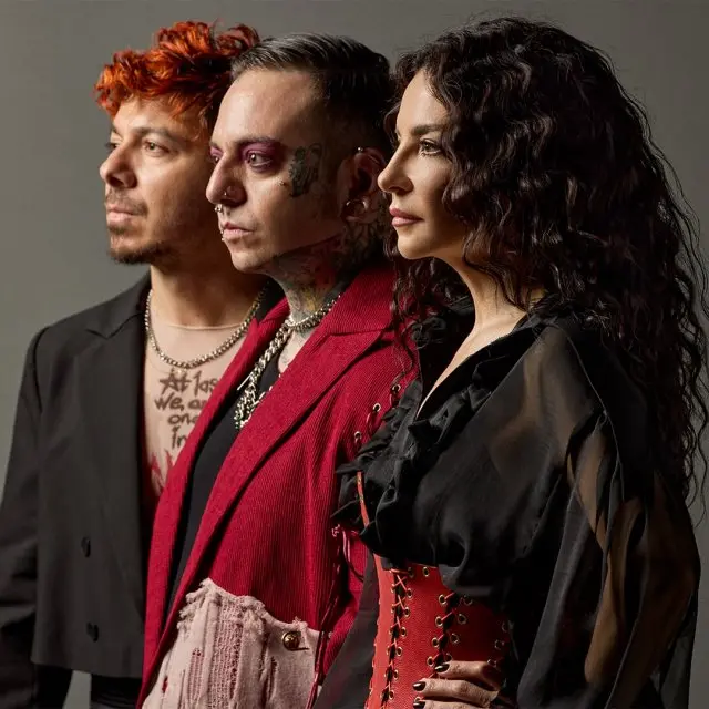 Model “Ölürüm Daha İyi” – Söz Müzik