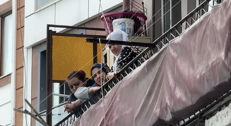 Kağıthane’de Azerbaycanlı kadın evinde ölü bulundu; birlikte yaşadığı adam ihbardan önce evden ayrıldı iddiası