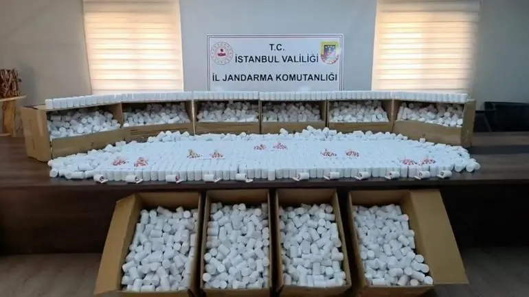 İstanbulda 257 bin uyuşturucu hap ele geçirildi