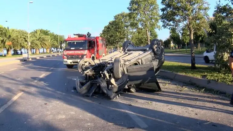 Kartal’da otomobil refüjdeki ağaca çarpıp takla attı: 1 yaralı