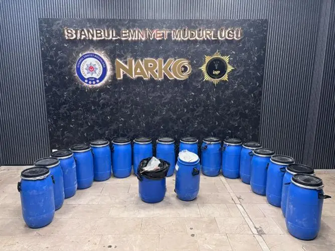 Bayrampaşa’da düzenlenen operasyonda 486 kilo 450 gram uyuşturucu madde ele geçirildi