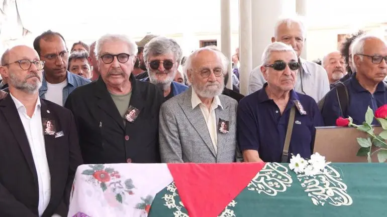 Oyuncu Gülsen Tuncer Şişli Camiinden son yolculuğuna uğurlandı