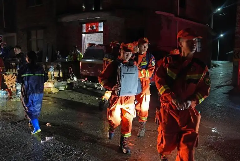 Çin’de heyelan: 3 ölü, 9 kayıp