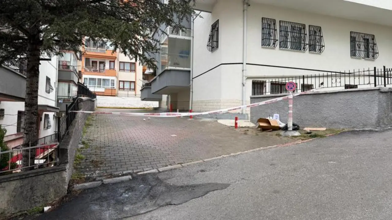 Ankarada 5 katlı bina çökme tehlikesiyle tahliye edildi