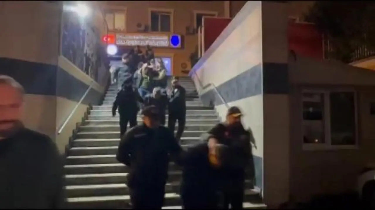 Babasıyla birlikte öldürdüğü annesini gömdükleri yere her ay gidip dua etmiş