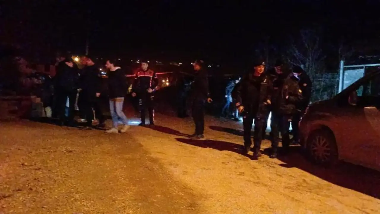 Çorumda husumetlisini tabancayla vurarak ağır yaraladı