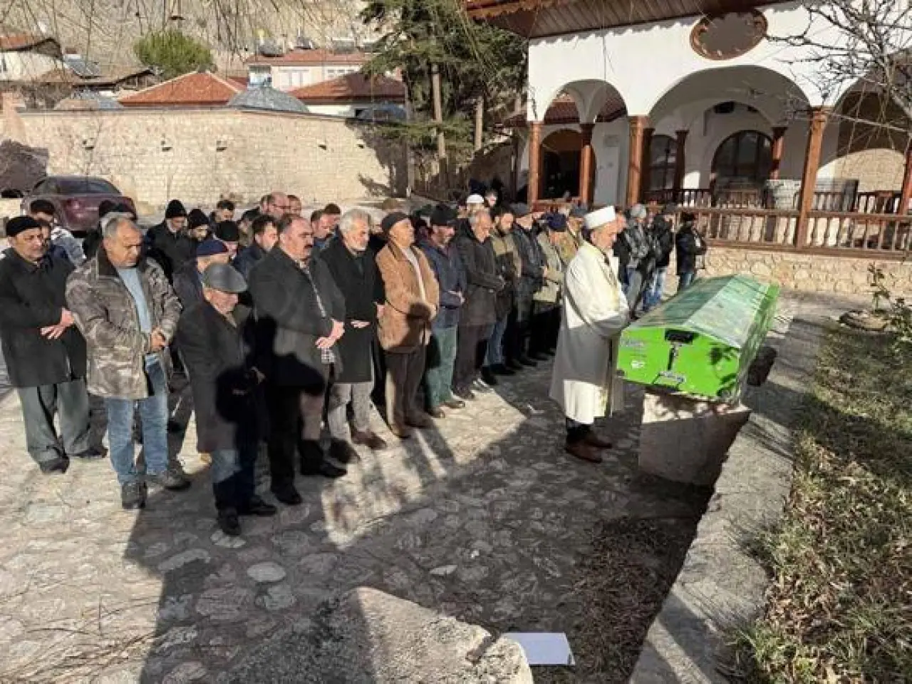 Tokatta oğlunun öldürdüğü baba defnedildi