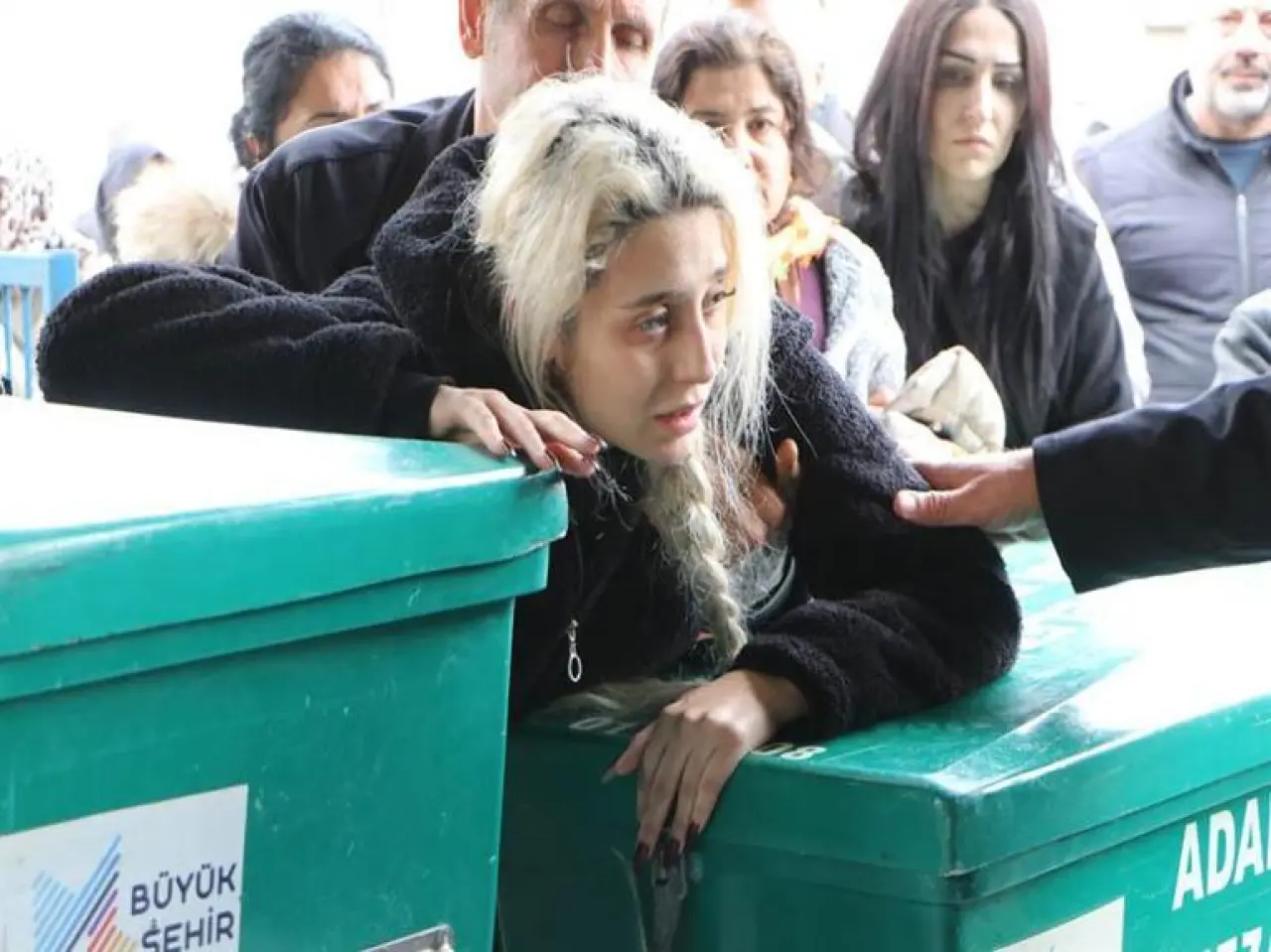 Lüks villadaki aile faciası; eski eşine Ben ve çocuklarım, sen eve geldiğinde ölmüş olacağız mesajı atmış