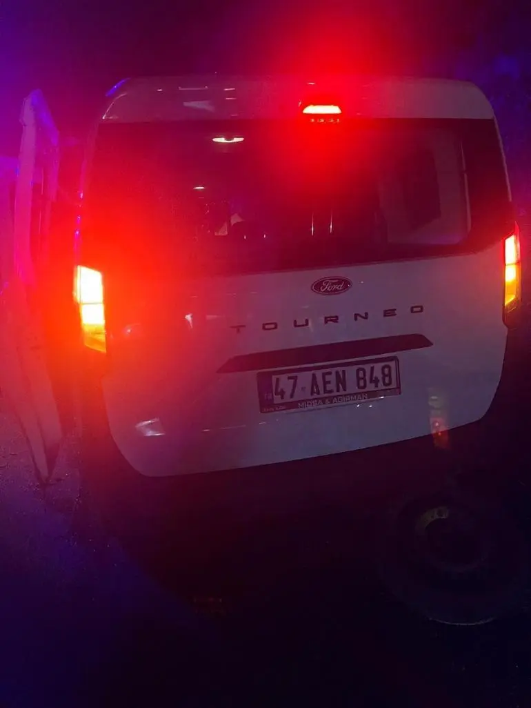 Mardin’de hafif ticari araç ile otomobil çarpıştı: 1 ölü, 3 yaralı