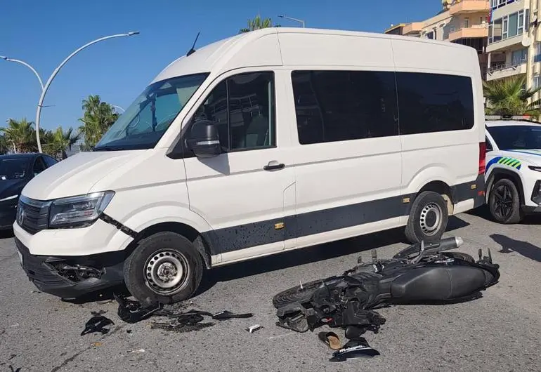 Minibüsle motosikletin çarpıştığı kazada üniversiteli Yağnur hayatını kaybetti