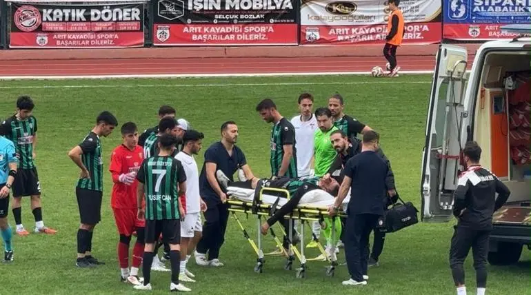 Maç sırasında kalp krizi geçirdi