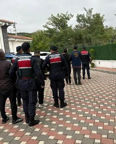 İzmirde faili meçhul cinayet aydınlatıldı: 4 tutuklama