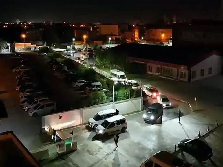 Adana merkezli 7 ilde kurgu trafik kazalarıyla sigorta şirketlerini dolandıran 80 şüpheli adliyede