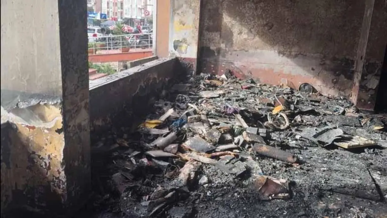 Kağıthane’de yangında mahalleliyi ıslık çalarak uyandırdı: Yangın var aşağı inin