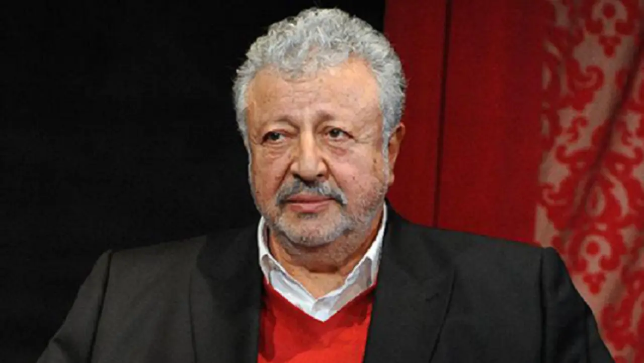 Ünlü oyuncu Metin Akpınar'a 'kızından' 10 milyonluk dava: Uğur Dündar tanık  olarak dinlendi - 14.01.2025, Sputnik Türkiye