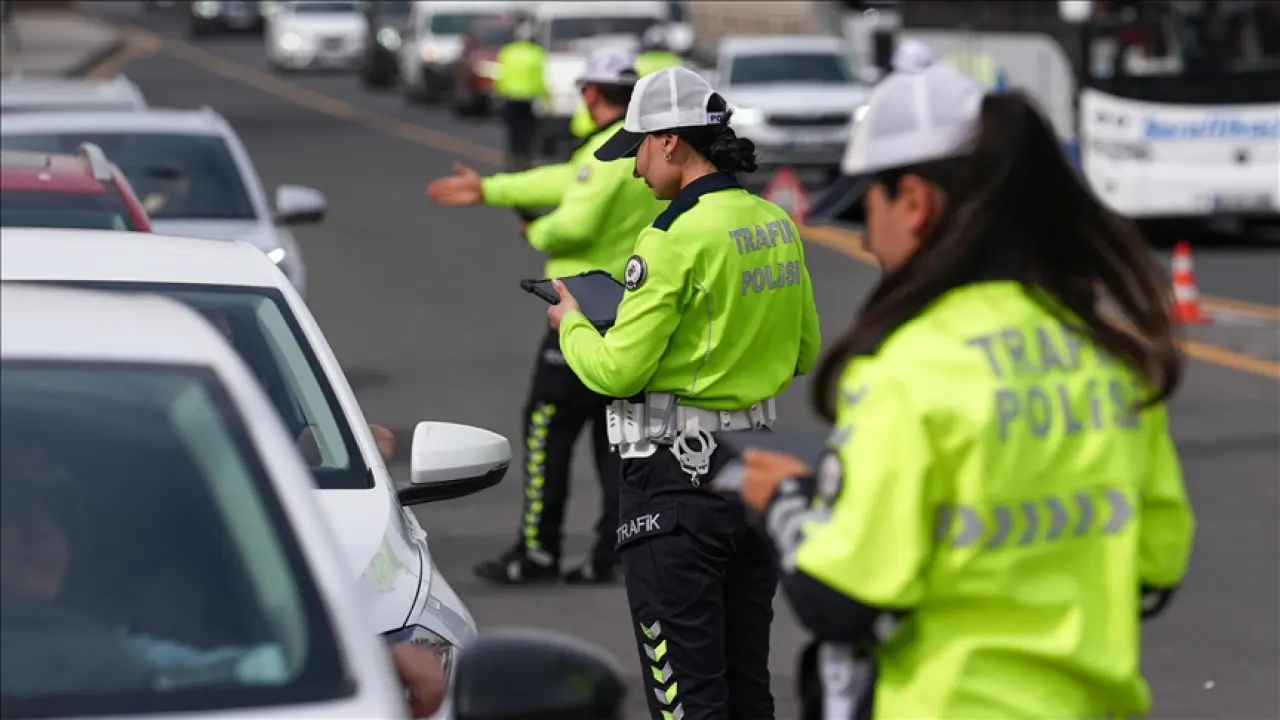 Ülke genelinde Ramazan Bayramı öncesi trafik denetimleri artırıldı