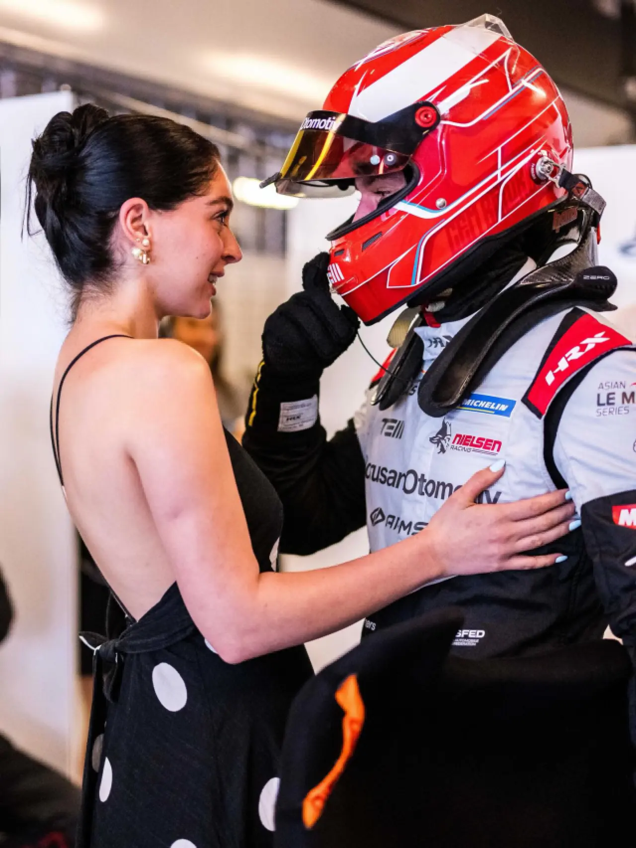 Cemre Baysel ve Cem Bölükbaşı arasında neler oluyor? - İzmir Haberleri