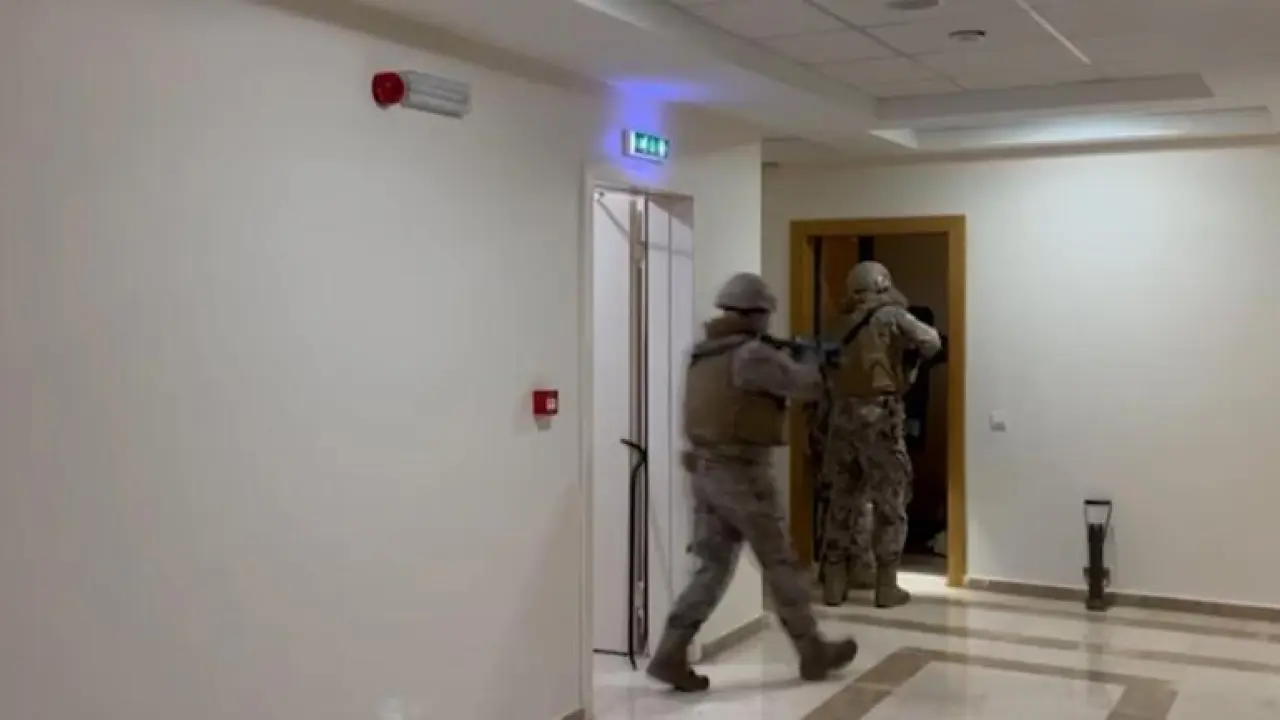 İstanbulda DEAŞ operasyonu: 17 gözaltı