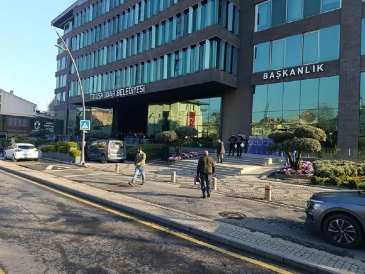 Üsküdar Belediyesine operasyon: 20 gözaltı