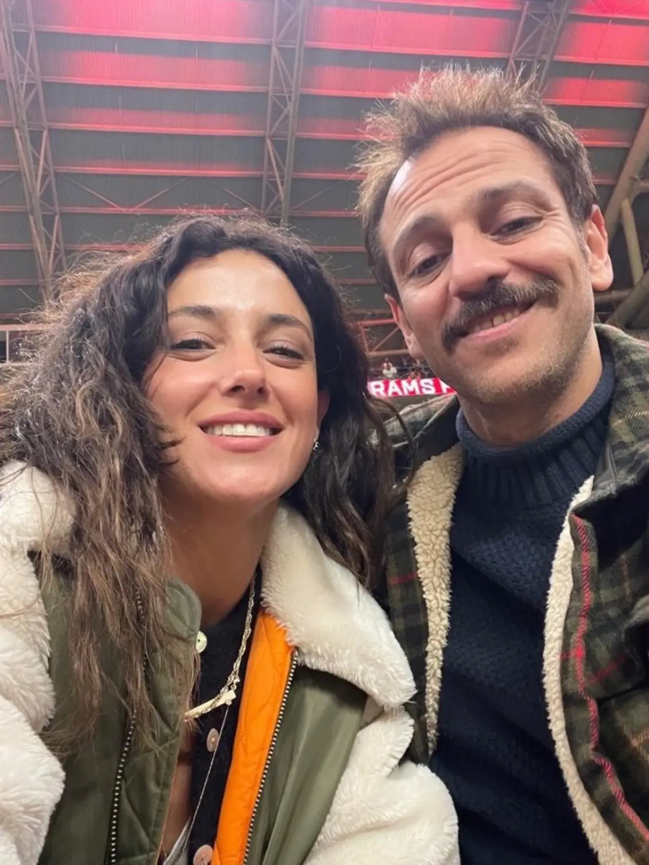 Erkan Kolçak Köstendil ile Cansu Tosun boşandı! Çocuğun velayeti bakın kime  verildi…