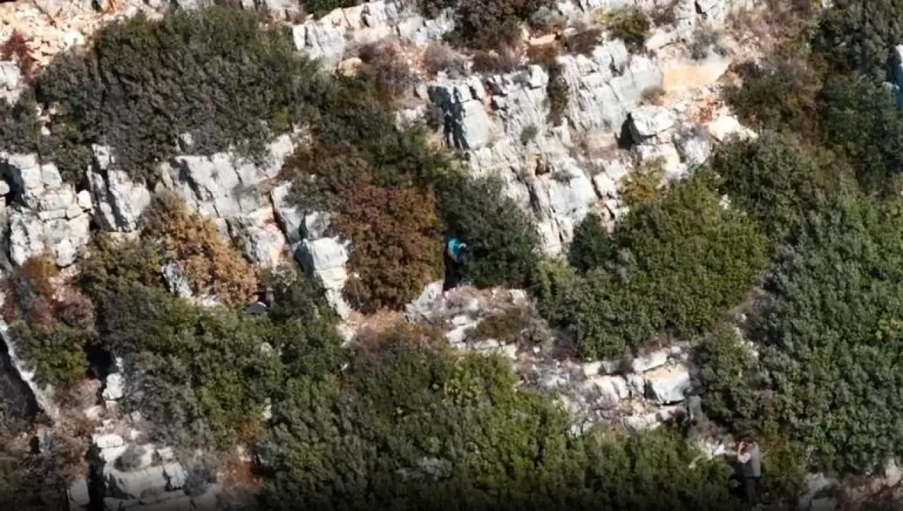 Dronla tespit edilen 9 kaçak avcı yakalandı